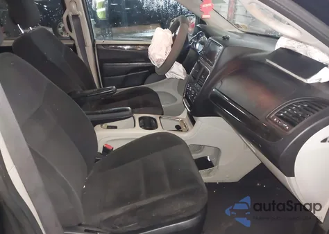 2016 Dodge Grand Caravan Sxt z USA, uszkodzony, nr VIN 2C4RDGCG7GR374442